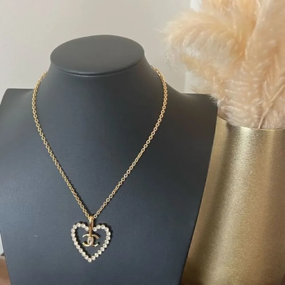 CHANEL• DUBAI BLING FAME• BNIB GHW Crystal Necklace‎